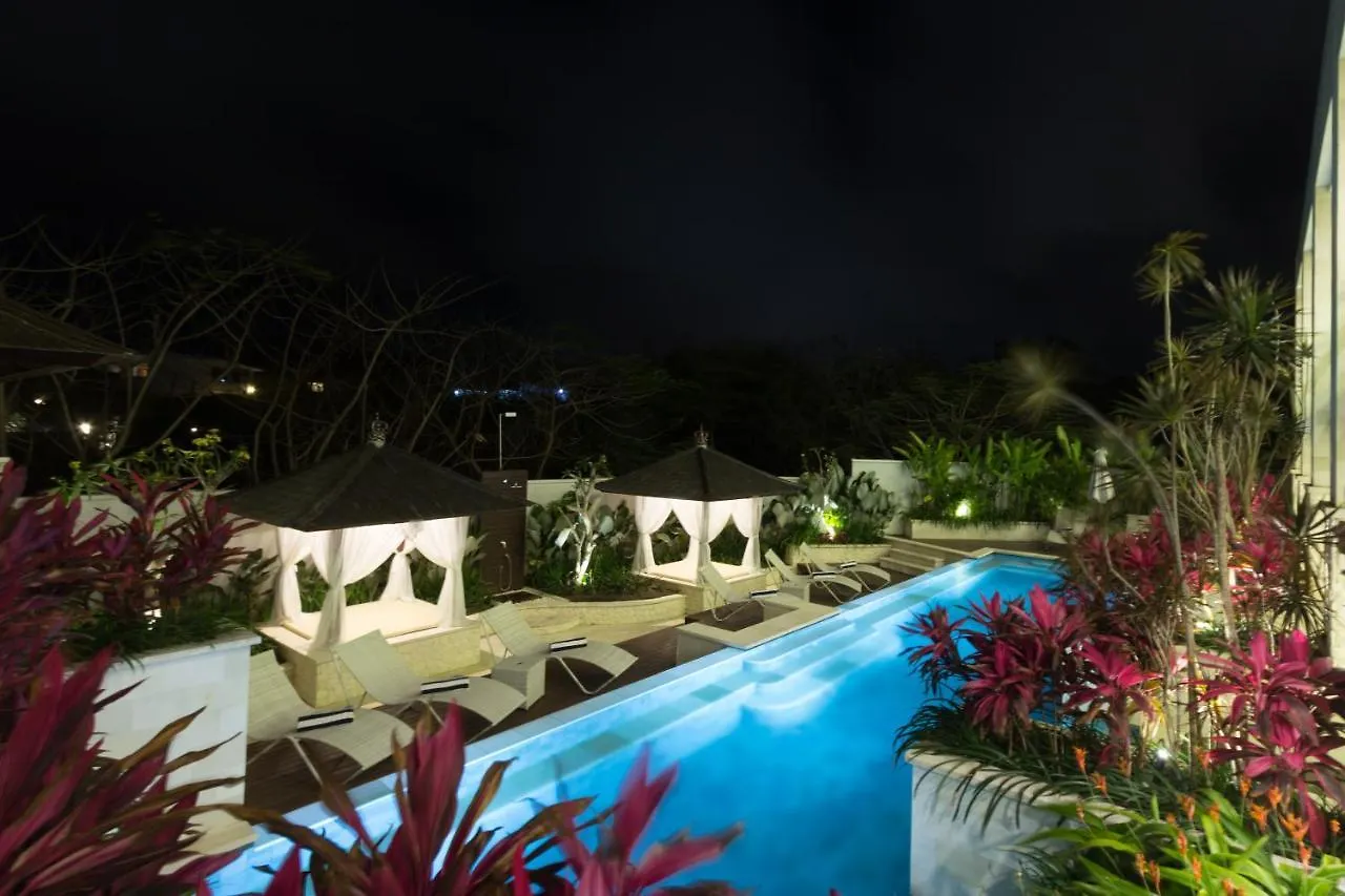 Adhiloka Hotel Uluwatu